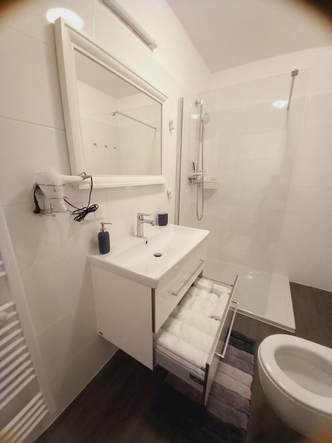 Lauro Apartment Wien Exteriör bild